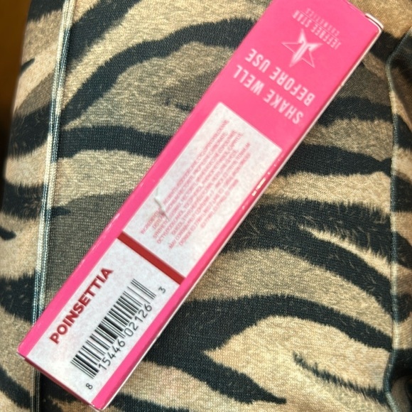Jeffree Star Velour Liquid Lipstick Poinsettia deep red rare limited new in box - Picture 3 of 6